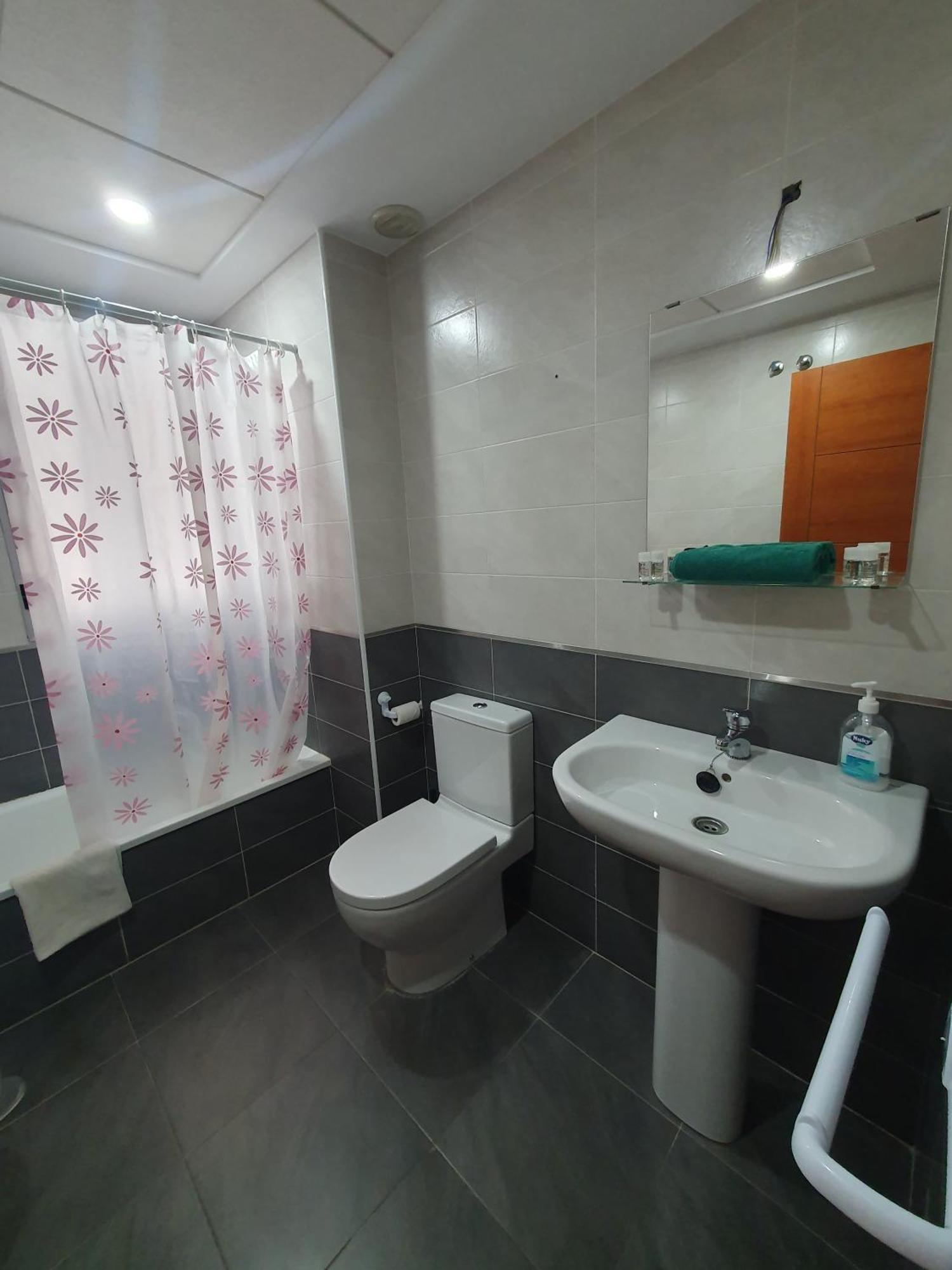 Appartamento Piso Centrico Con Garaje En Hellín Esterno foto