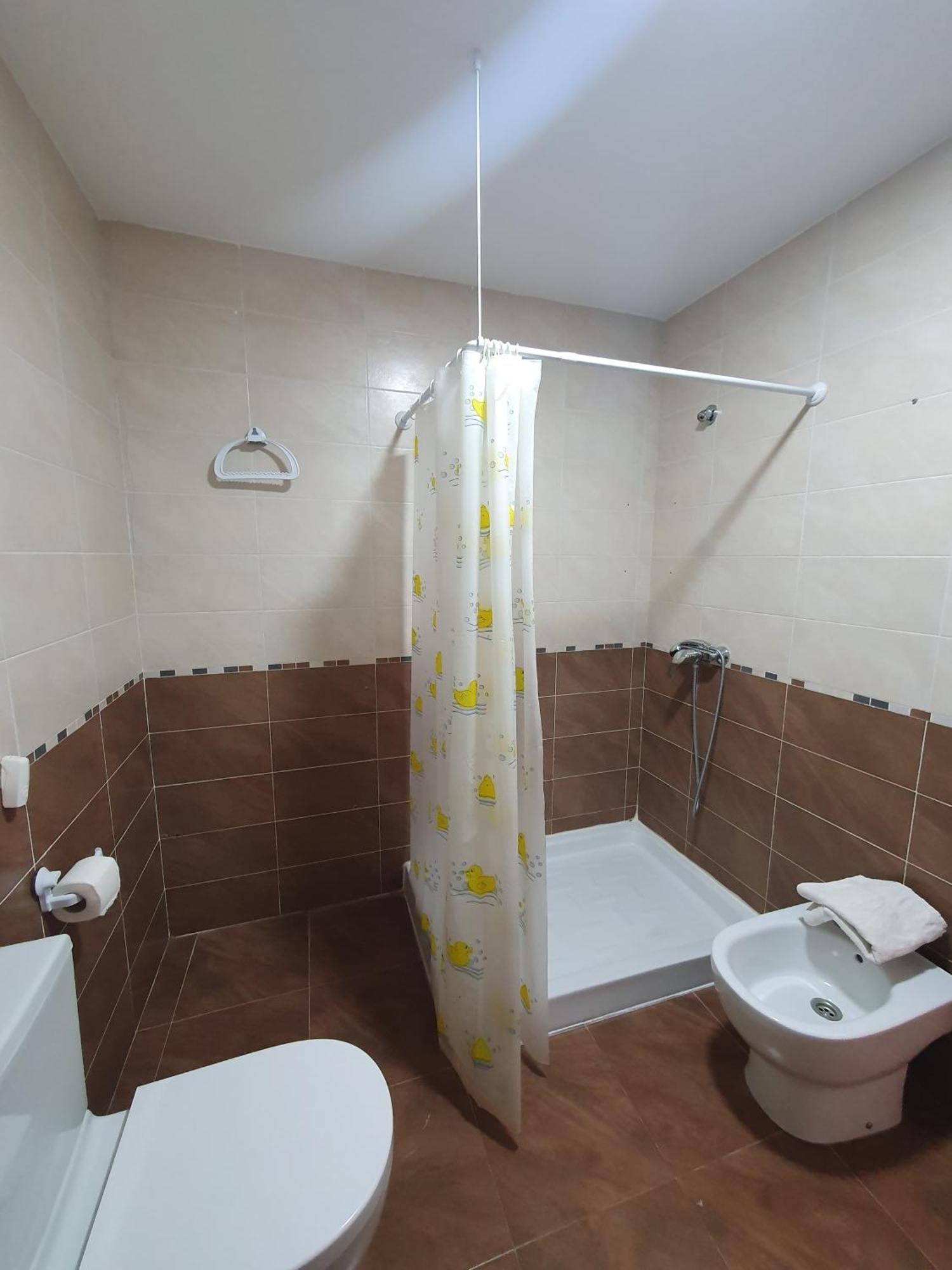 Appartamento Piso Centrico Con Garaje En Hellín Esterno foto