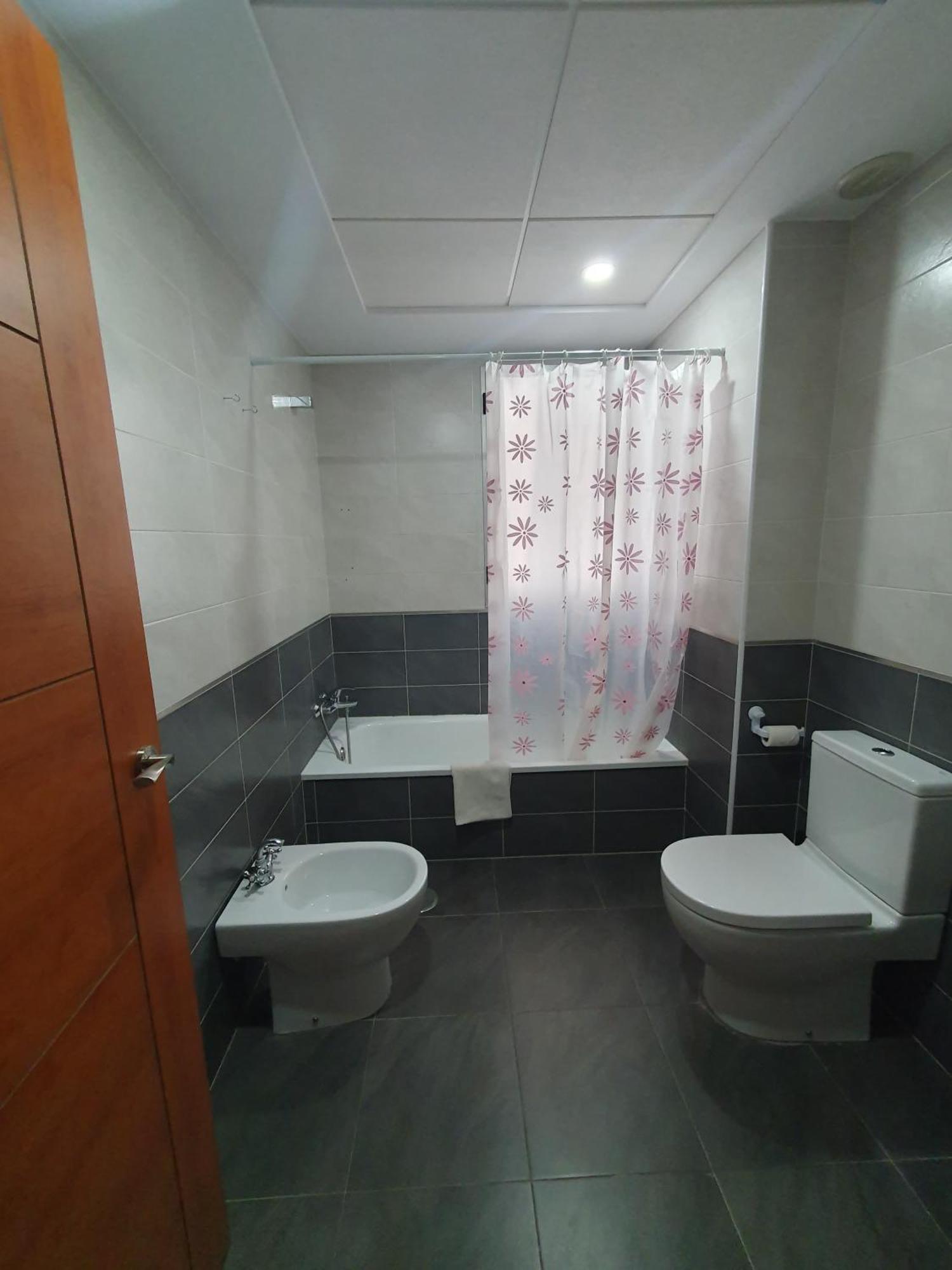 Appartamento Piso Centrico Con Garaje En Hellín Esterno foto
